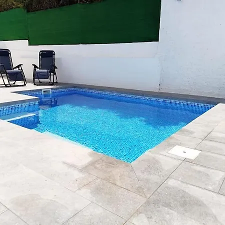 Casa Robles, Casa Independiente Con Piscina Ferienhaus Partida de La Cañada