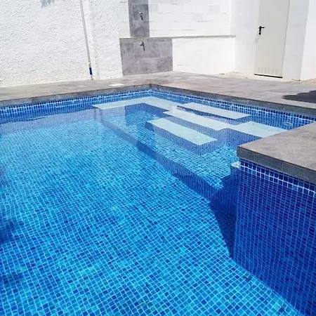 Casa Robles, Casa Independiente Con Piscina Ferienhaus