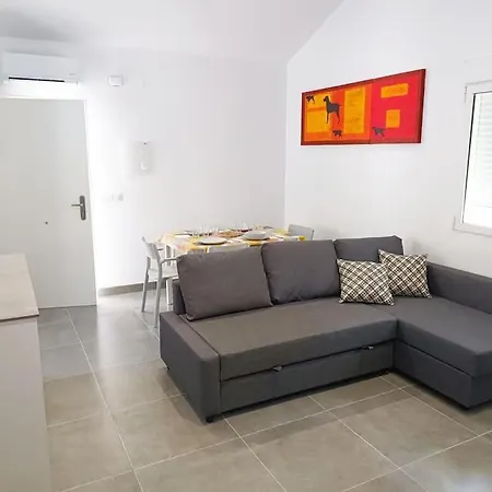Casa Robles, Casa Independiente Con Piscina Ferienhaus Partida de La Cañada
