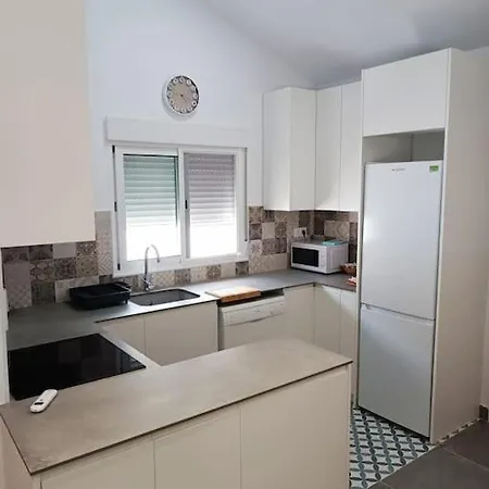 Casa Robles, Casa Independiente Con Piscina *